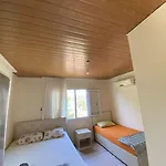 里卡亚帕西永旅馆 3*